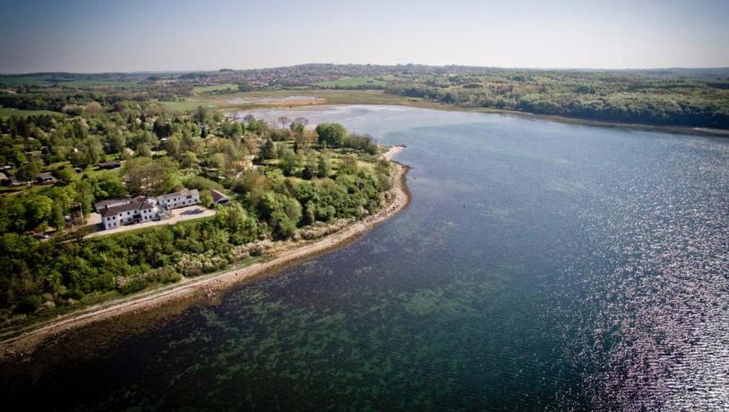 Få ro midt i naturen og skab fuld fokus på konferencens eller mødets program hos Kaløvig Center på Djursland, kun en lille køretur fra Aarhus